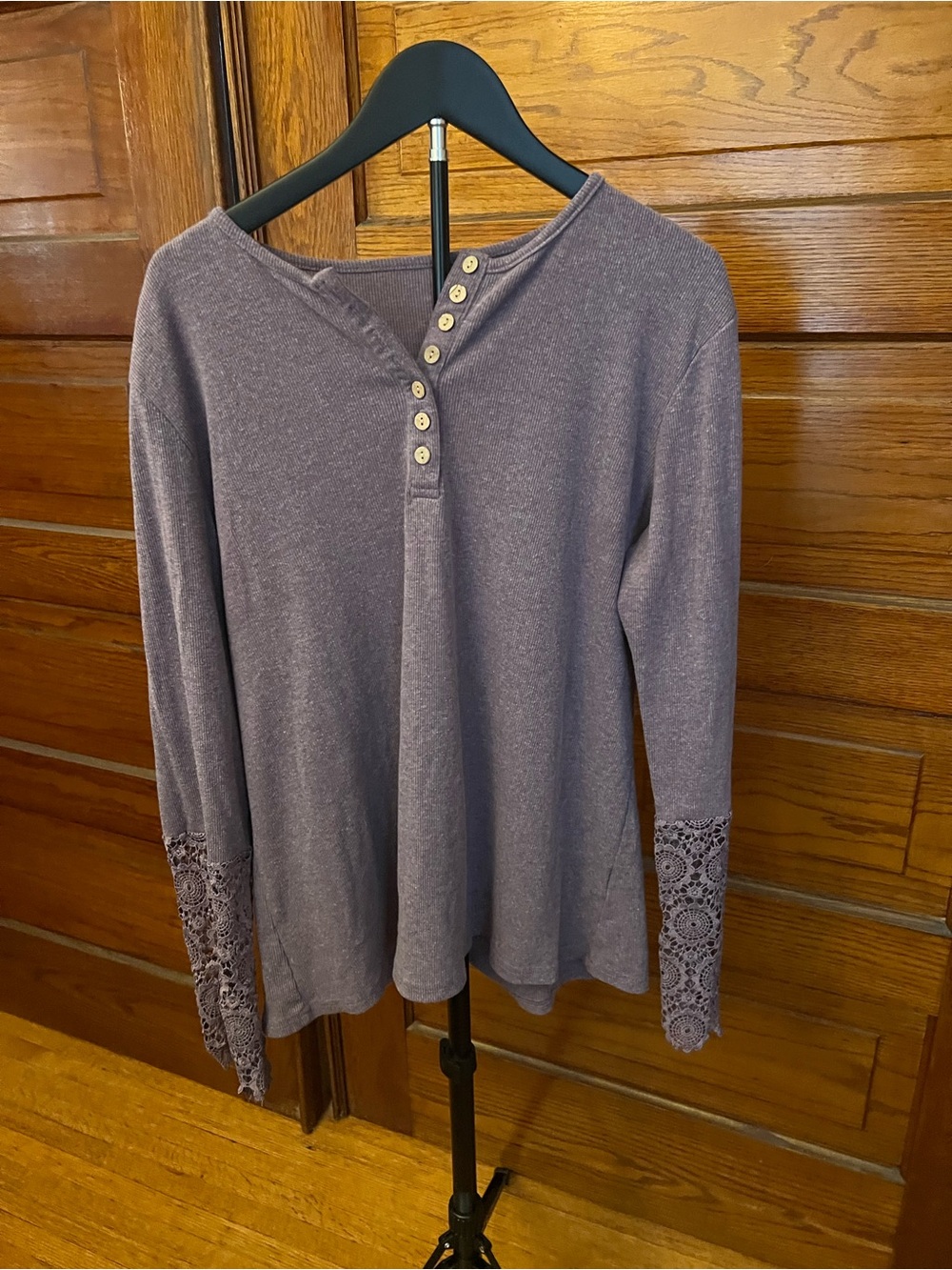 Women's Long-Sleeve Henley Top with Lace Cuffs - Dusty Purple